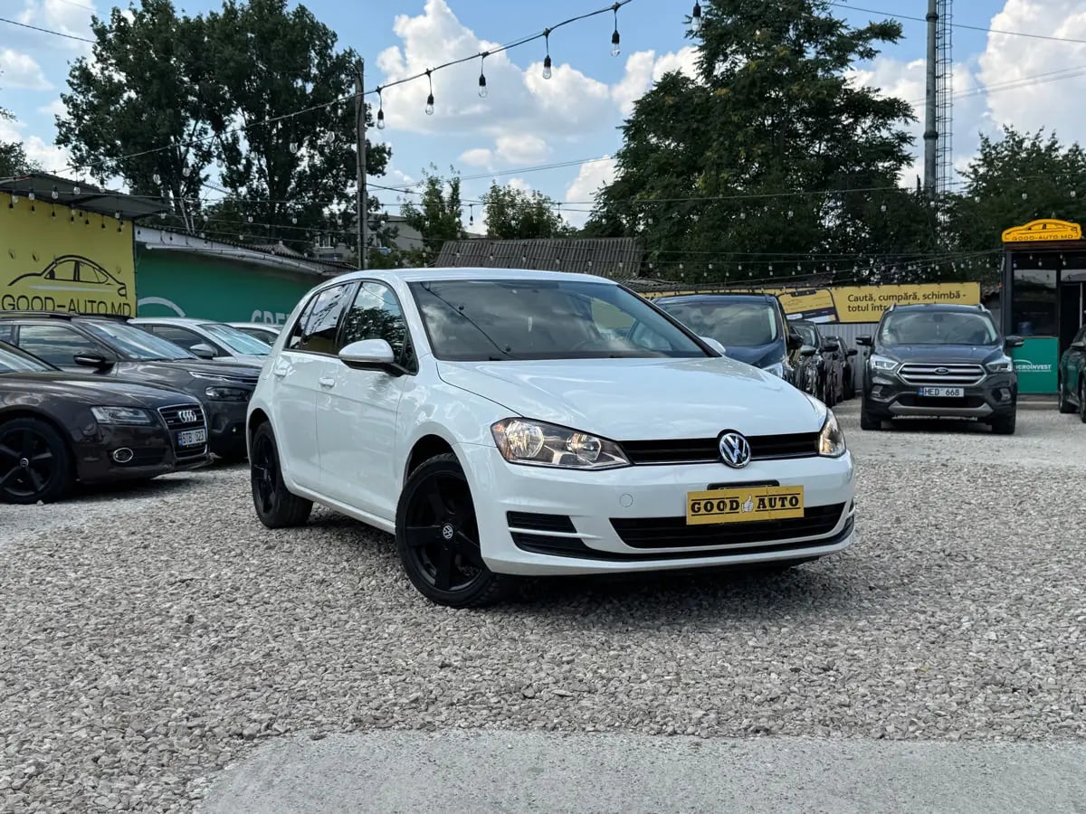 Volkswagen Golf - главное фото