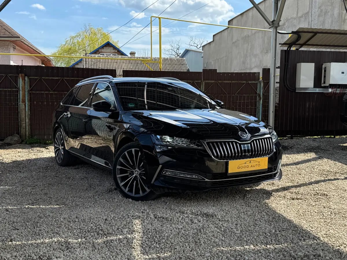 Skoda Superb - фото 1
