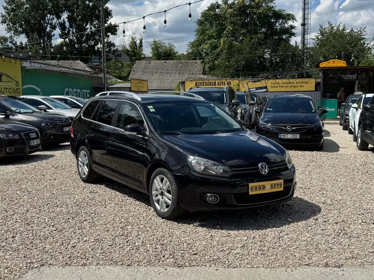 Volkswagen Golf - главное фото