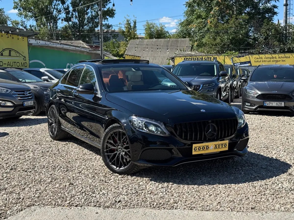 Mercedes C-Class - главное фото
