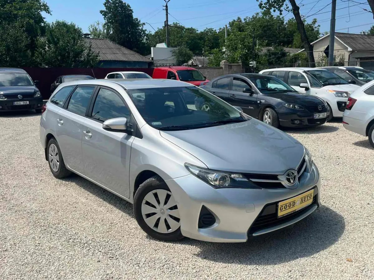 Toyota Auris - fotografia principala