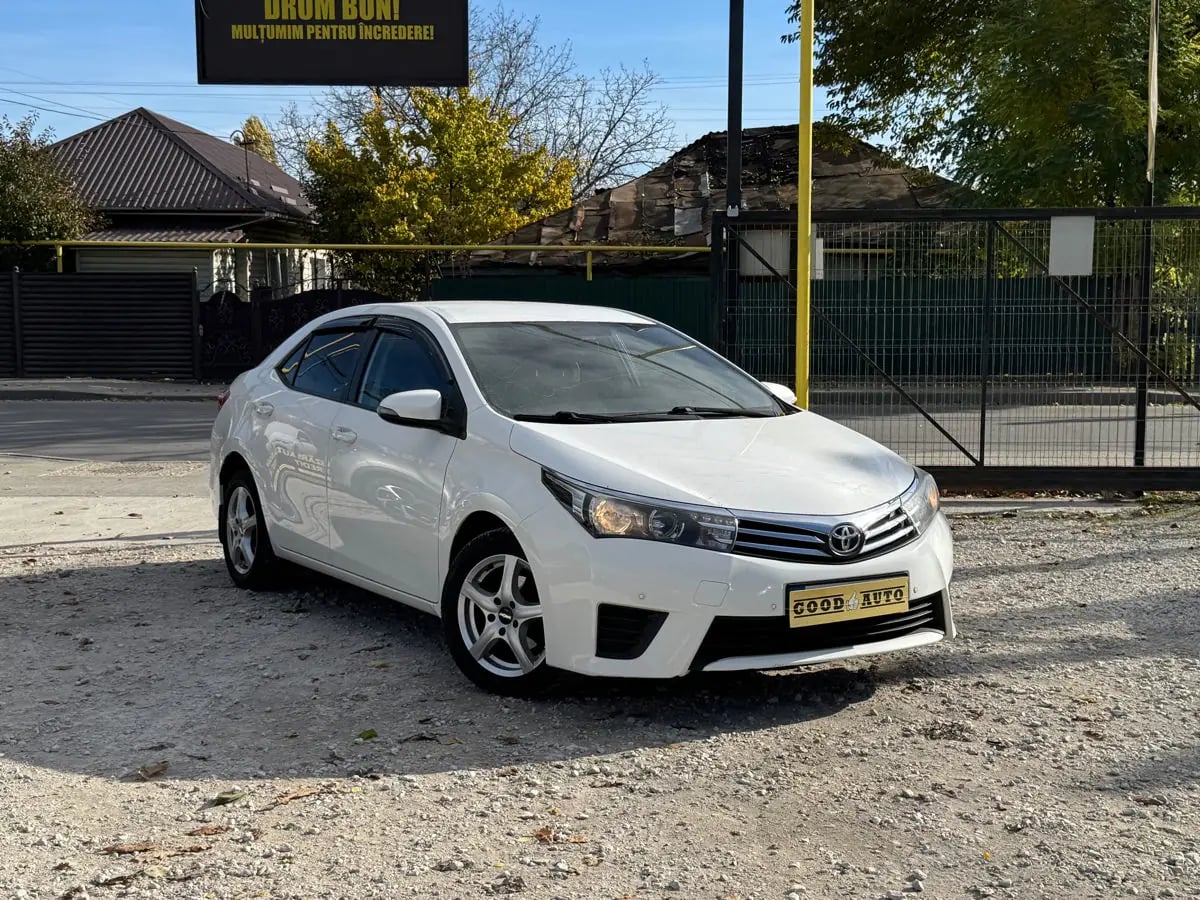 Toyota Corolla - главное фото