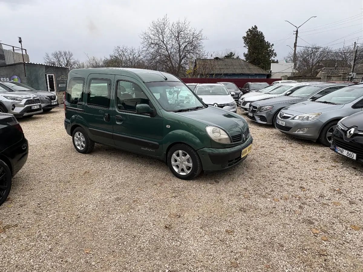 Renault Kangoo - главное фото