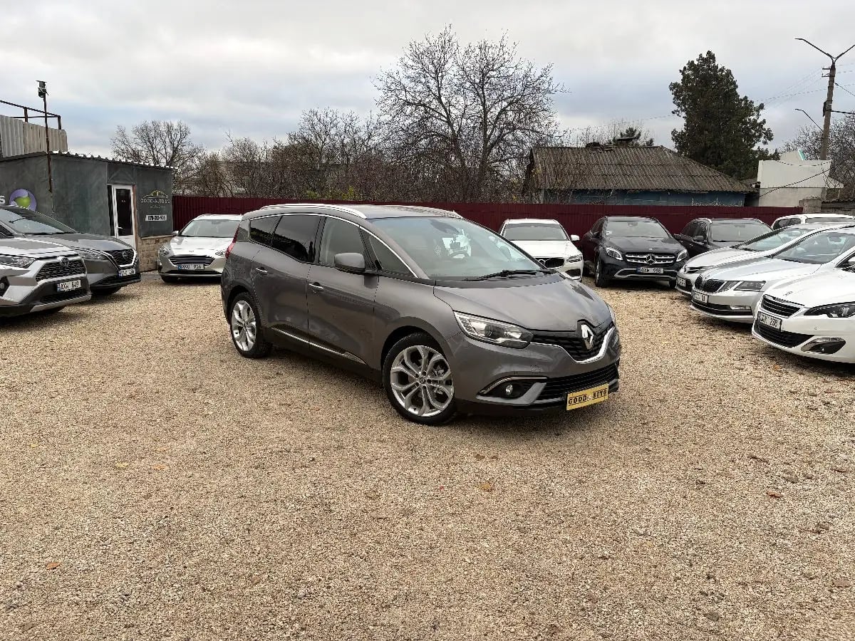 Renault Grand Scenic - главное фото