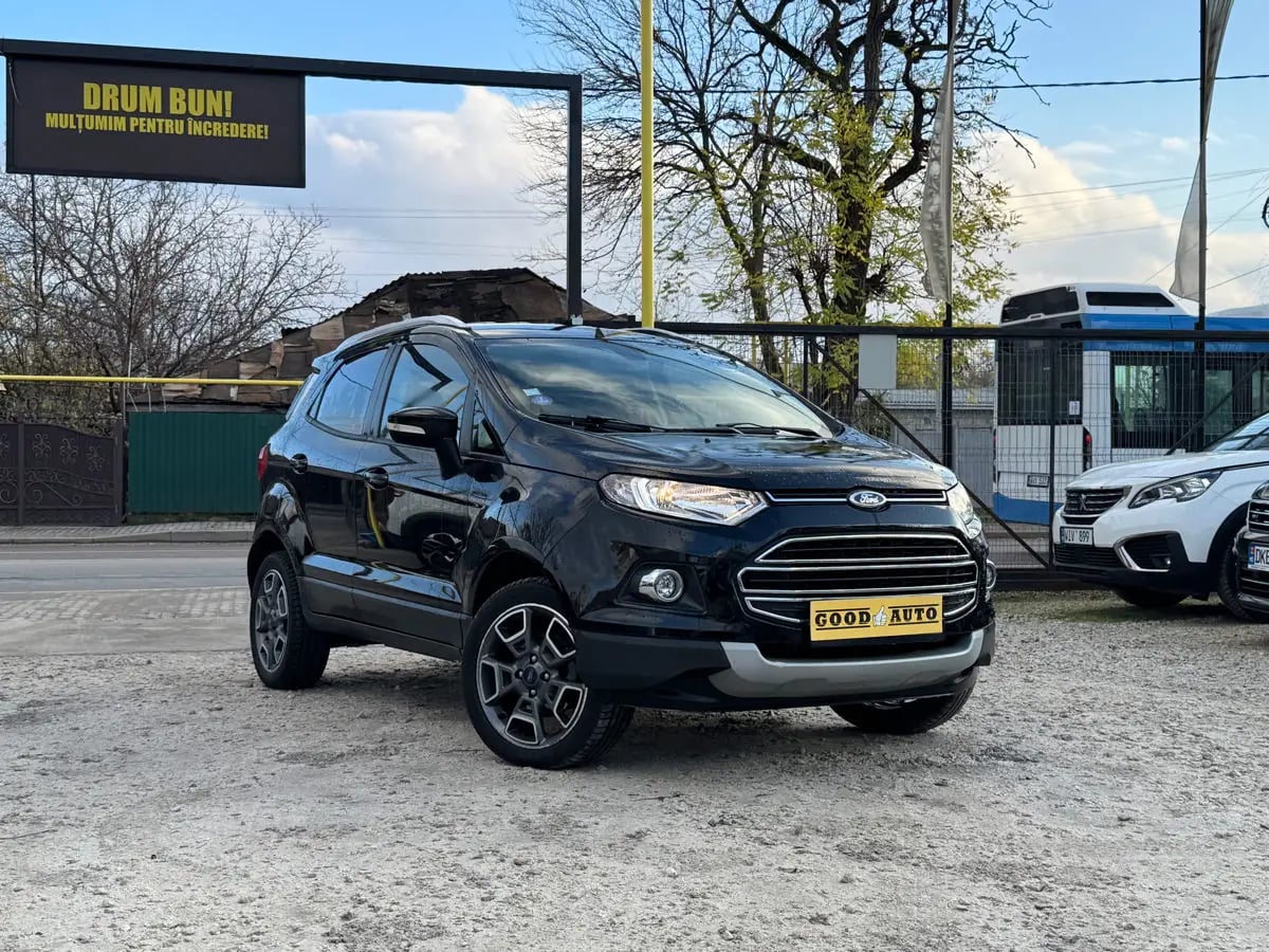 Ford EcoSport - главное фото