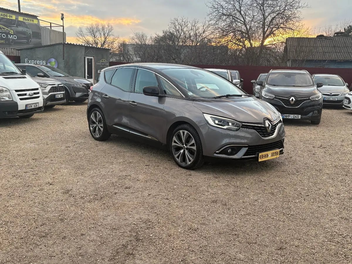Renault Scenic - главное фото