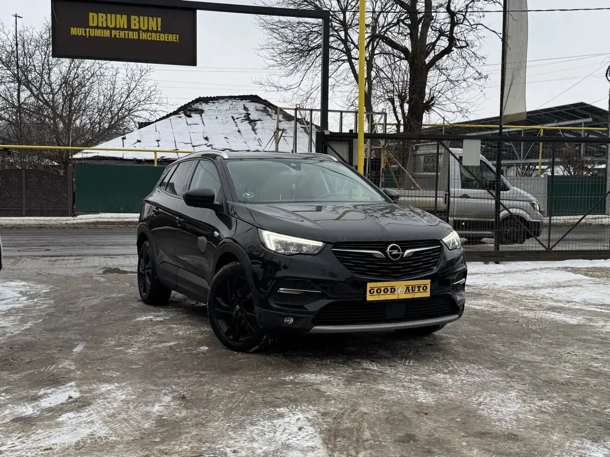 Opel Grandland X - главное фото