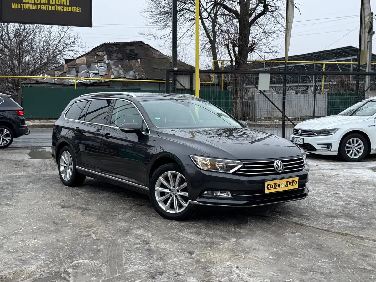 Volkswagen Passat - fotografia principala