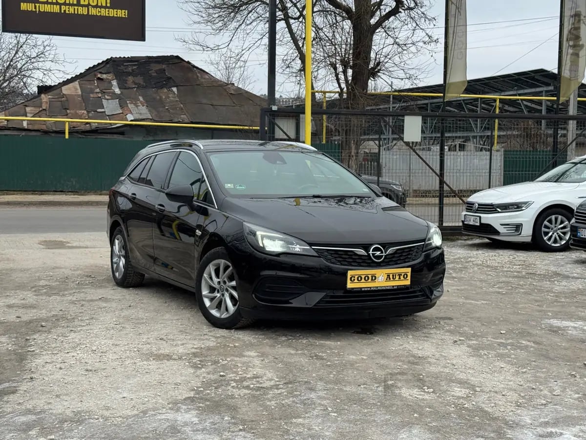 Opel Astra - главное фото