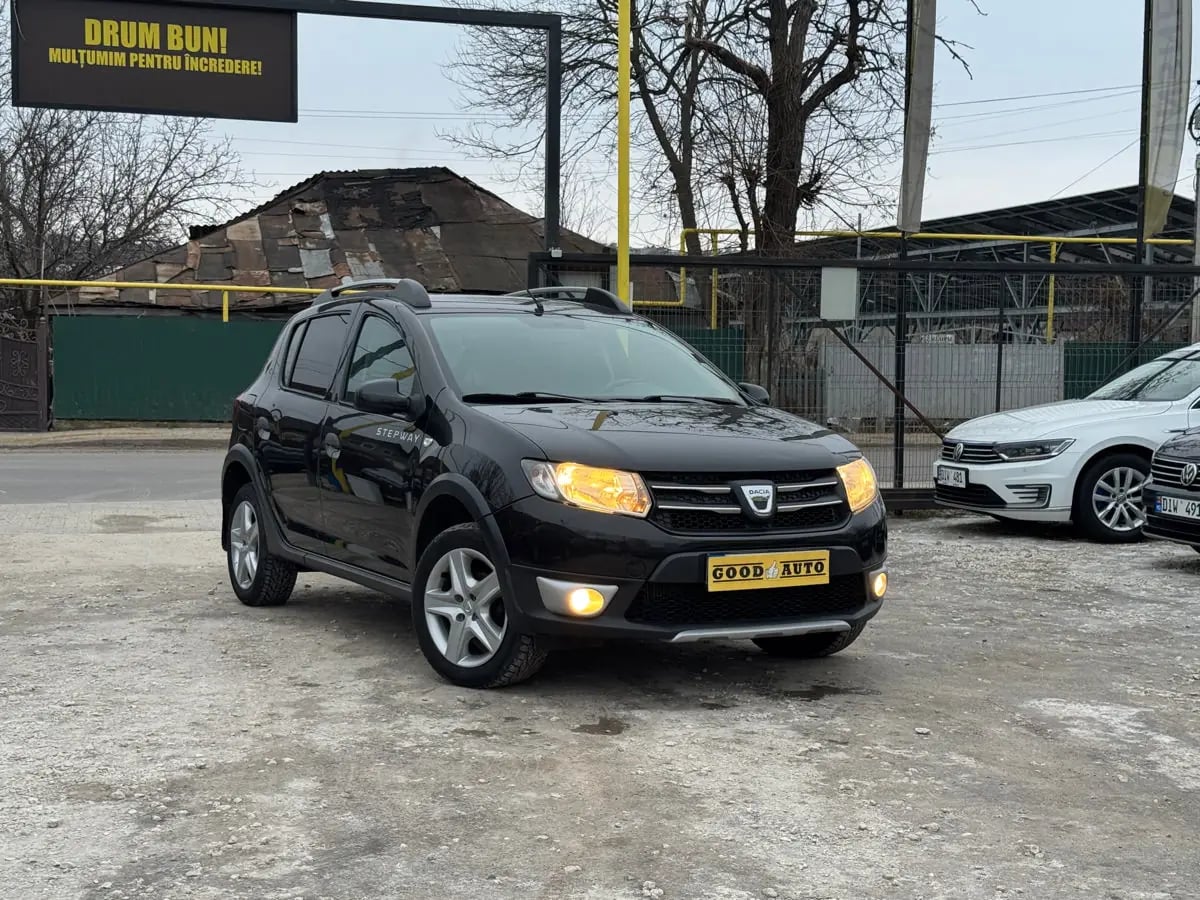 Dacia Sandero Stepway - главное фото