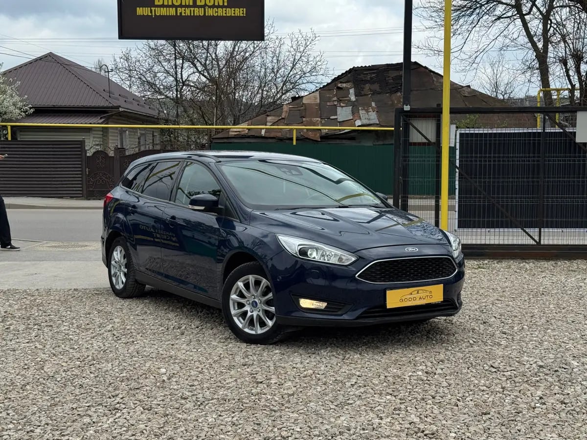 Ford Focus - главное фото