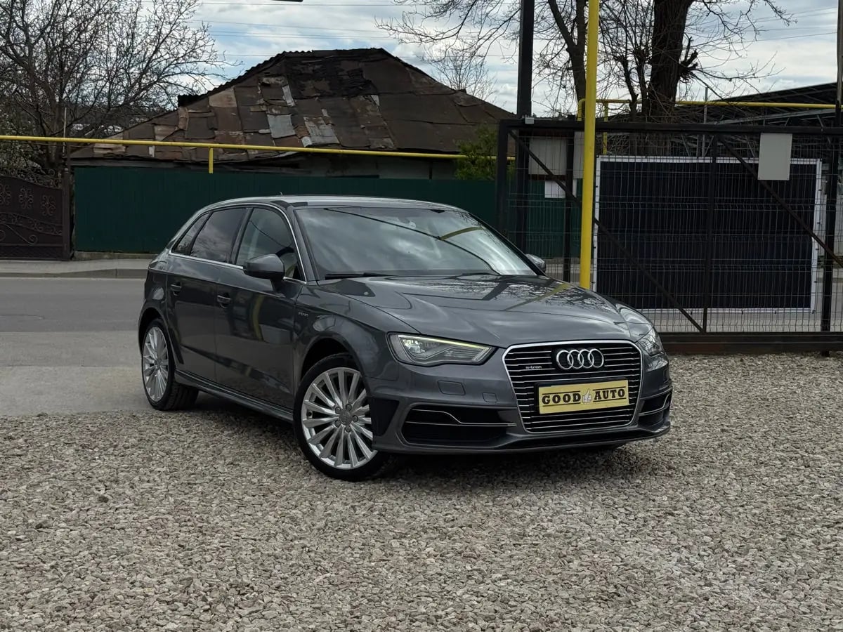 Audi A3 e-tron - главное фото