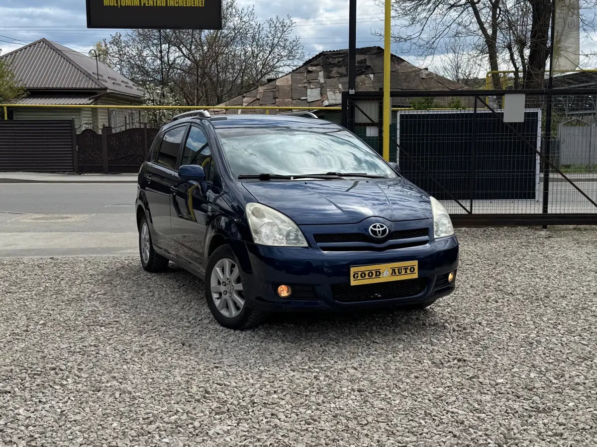 Toyota Corolla Verso - fotografia principala