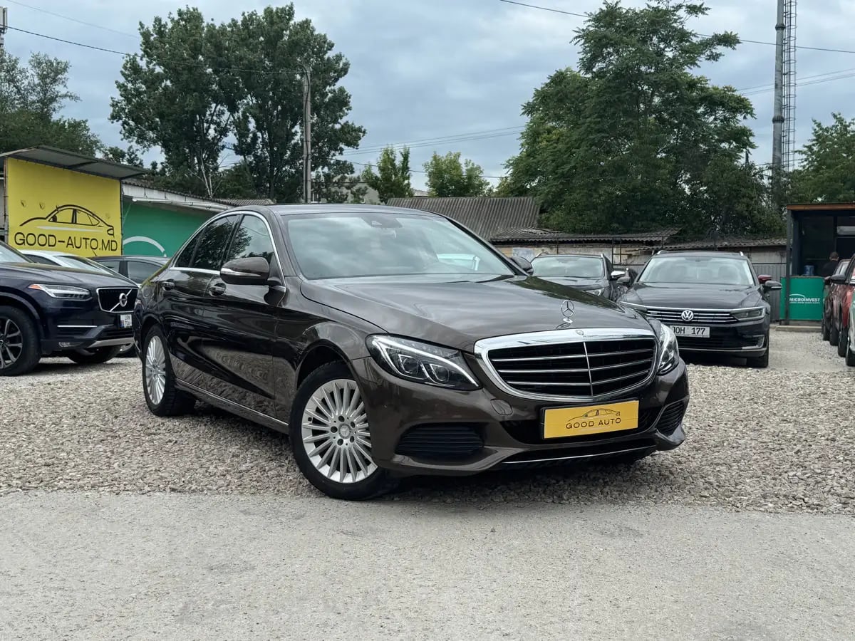 Mercedes C-Class - fotografia principala