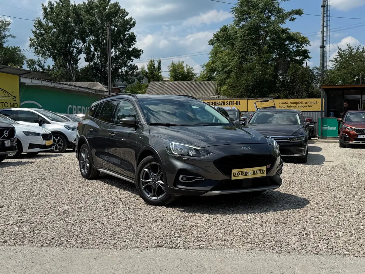 Ford Focus - главное фото
