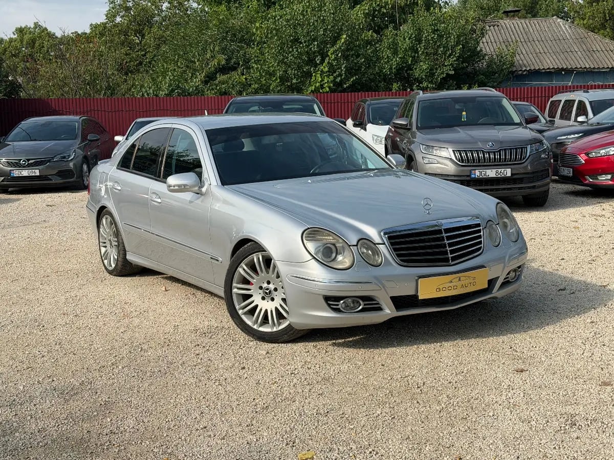 Mercedes E-Class - фото 1