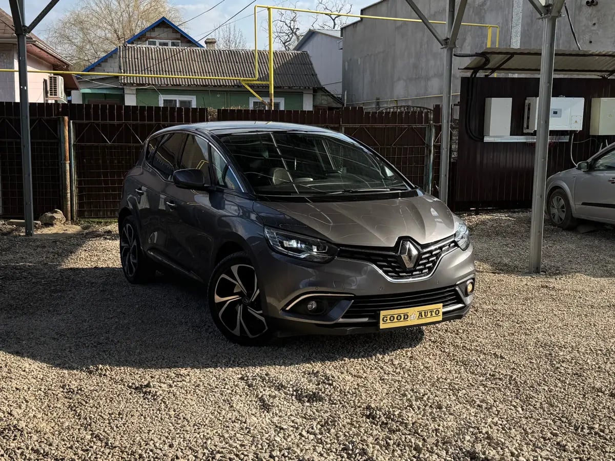 Renault Scenic - fotografia principala