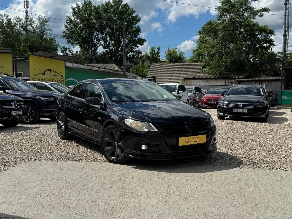 Volkswagen Passat CC - главное фото