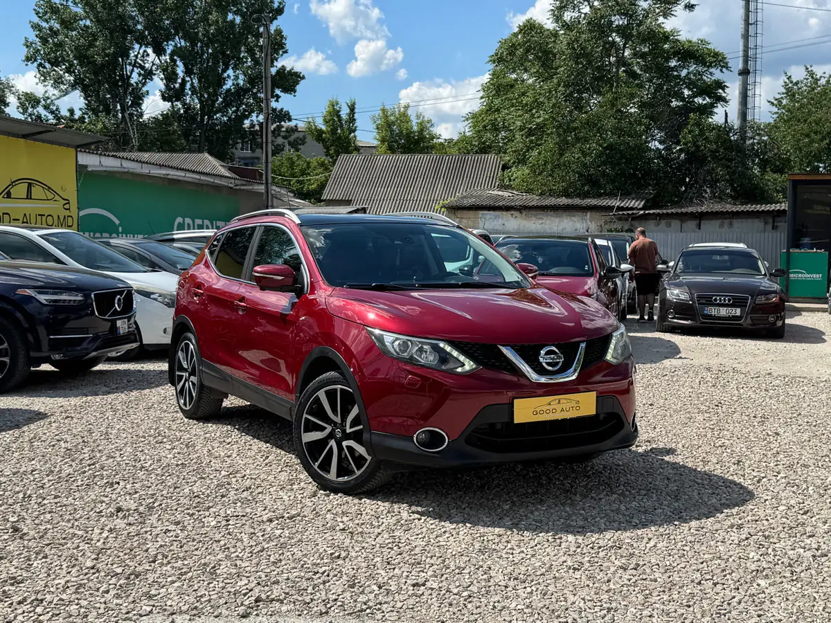 Nissan Qashqai - фото 1
