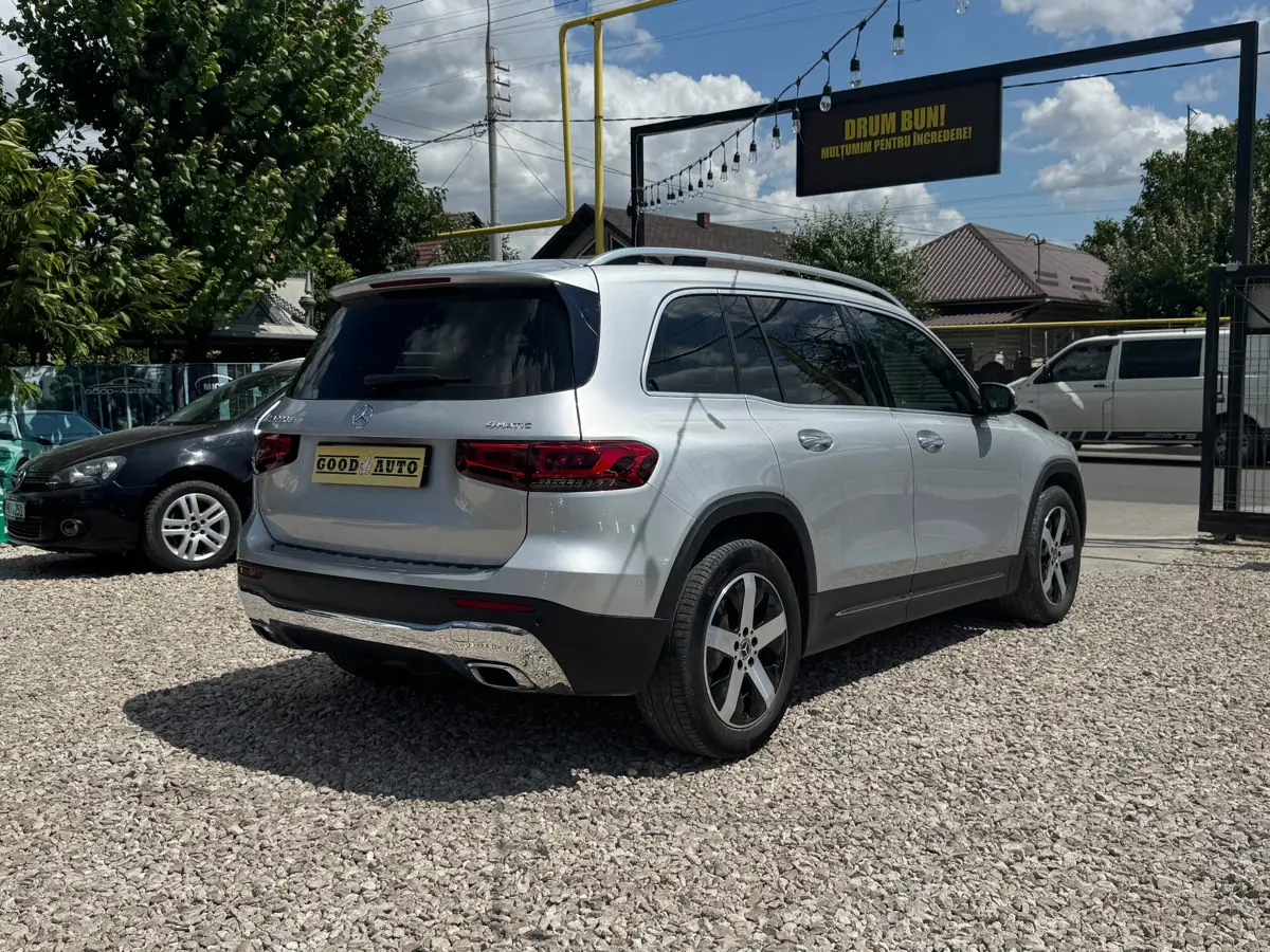 Mercedes GLB