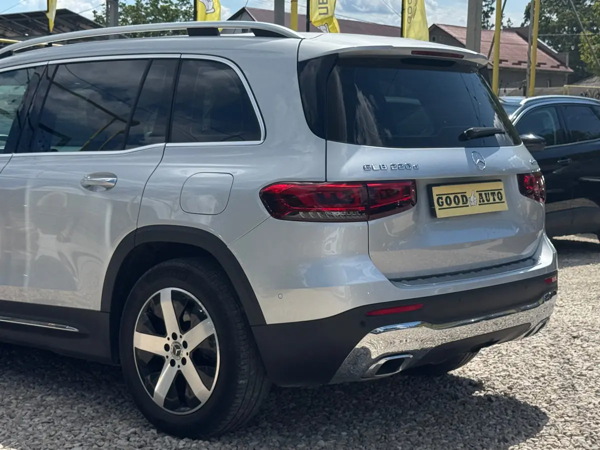 Mercedes GLB